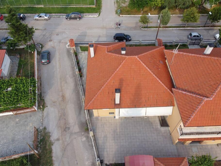 Βίλα Για Όλες Τις Εποχές Του Χρόνου Kozani Bagian luar foto